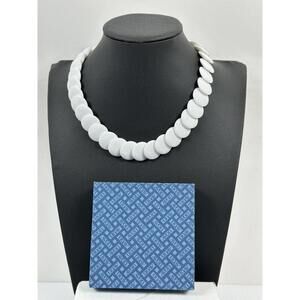 Vintage Avon Newport White Disc Beaded Necklace‎ 8”